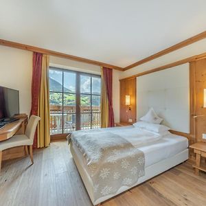 Camera con letto king size